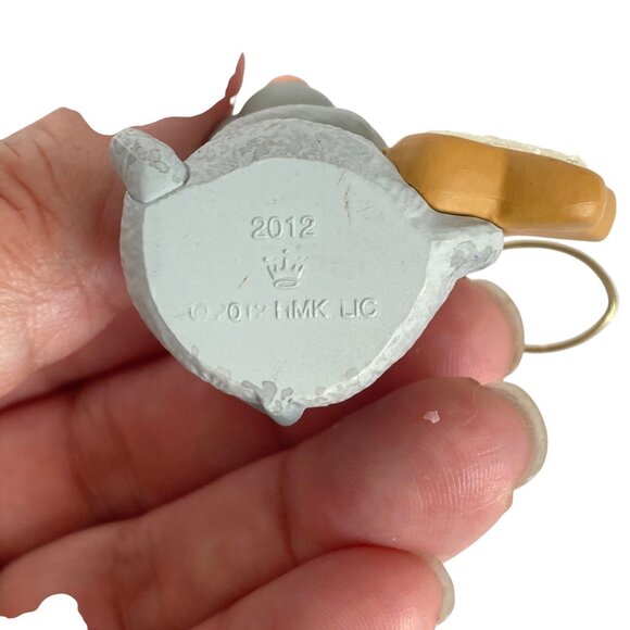 2012 Hallmark Small Mouse Holding a Sparkling Star Cookie Ornament 1.5in Tall - Picture 6 of 9